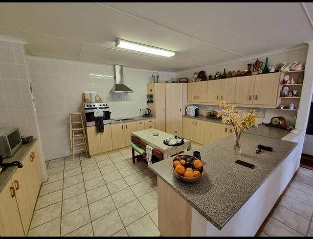 3 BEDROOM HOUSE FOR SALE IN FRAAIUITSIG